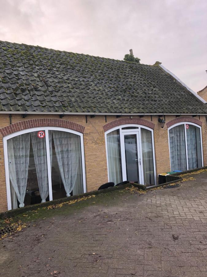 Vredig Toeven Apartamento Klaaswaal Exterior foto